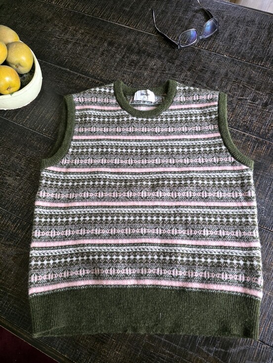 Primark Sweaters - Rita Ora Fair Isle Green Pink Sweater Vest Primark Sz XL